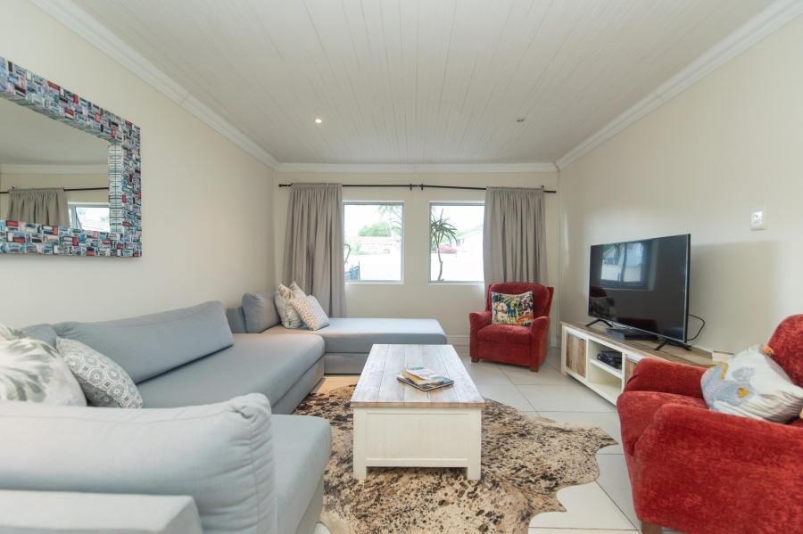 5 Bedroom Property for Sale in Lovemore Heights Estate Eastern Cape